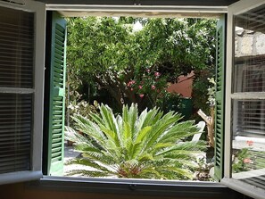 Interior - Wohnung "Les roses" auf einem eingemauerten Grundstück by Interhome (Saint Laurent du Var)