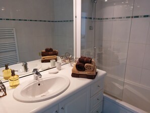 Towels - Die Gärten von Antibes by Interhome (Antibes)