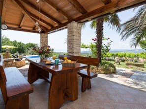 Outdoor dining - Tonina house by Interhome (Brovinje)