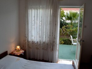 Internet - Große Ferienwohnung in Pag mit Privater Terrasse by Interhome (Pag/Pag)