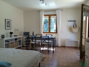 Unclassified image, 4 of 38, button - À l'abri du Mistral by Interhome (Garrigues Ste Eulalie)