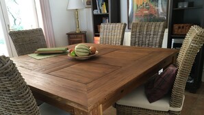 Dining - À l'abri du Mistral by Interhome (Garrigues Ste Eulalie)