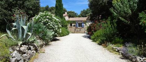 Enceinte de lâhĂ©bergement
