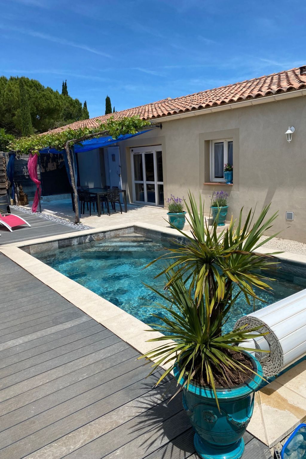 Lämmitetty uima-allas