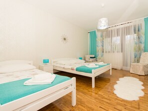 Internet - Wohnung "Lorenzo" mit Terrasse by Interhome (Trogir)