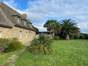 Property grounds - VILLA TRO NAOD by Interhome (Brignogan-Plage)