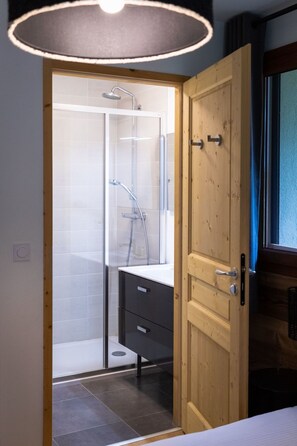 Towels - Alpine Creek - Luxus Ski-in Avoriaz Morzine by Interhome (Morzine)