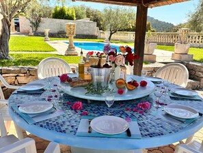 Outdoor dining - beheizter Pool ab Mitte April by Interhome (Cabasse)