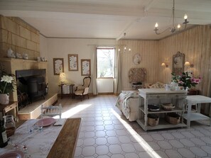 Interior - Fachwerkhaus "gitealienor perigord" by Interhome (Cause-de-Clerans)