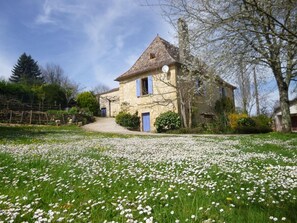 Exterior - Fachwerkhaus "gitealienor perigord" by Interhome (Cause-de-Clerans)
