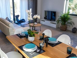 Dining - VILLA OLEA by Interhome (Debeljak)