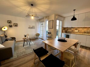 Living area - Charme DisneyLand Paris Vallée Village 8P See by Interhome (Serris)