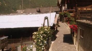 Enceinte de lâhĂ©bergement