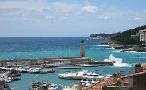 Marina - Wohnung "Plénitude" mit Blick auf das Wasser by Interhome (Cassis)