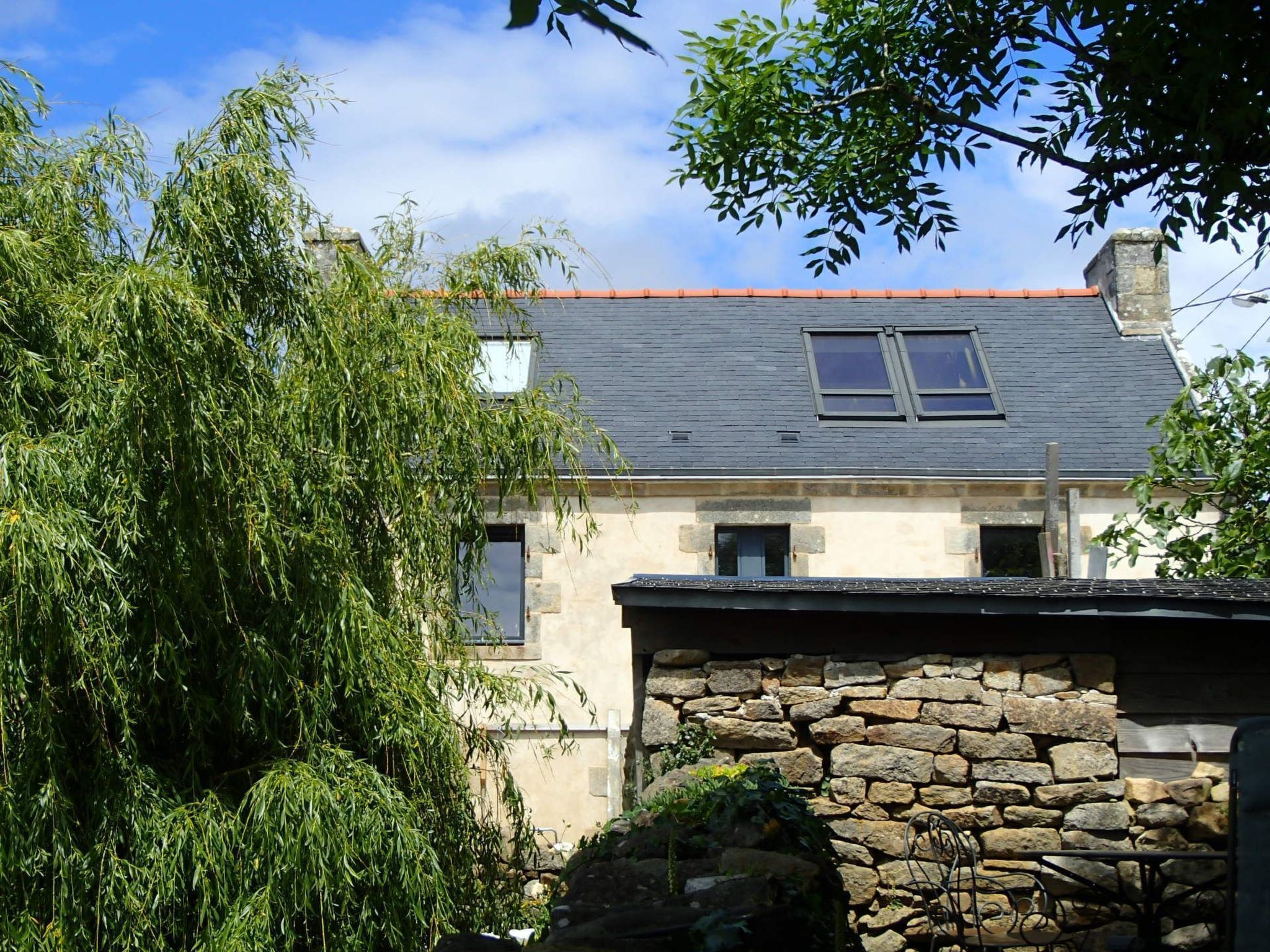 المنشأة من الخارج