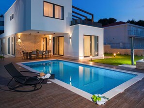 Pool - Luxuriöse Villa Calla mit Pool in Strandnähe by Interhome (Trogir/Okrug Donji)