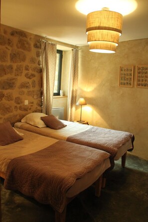 Internet - Coeur des Monts d'Ardeche by Interhome (Chirols)