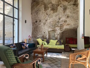 TV - Dorfhaus in provencal mit Pool by Interhome (Chamaret)
