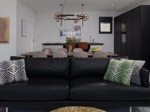 TV - Villa Julian mit beheiztem Pool by Interhome (Trogir/Okrug Donji)