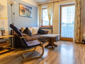 DVD player - mit zwei Schlafzimmern und Balkon by Interhome (Weißenstadt)