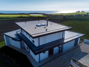Exterior - Villa mit Meerblick und privatem Spa - les gîtes de Fabie by Interhome (Plougonvelin)