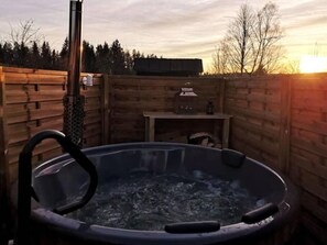 Outdoor spa tub - Moderne Ferienwohnung mit Hot Tub und Fasssauna by Interhome (Neuhaus)