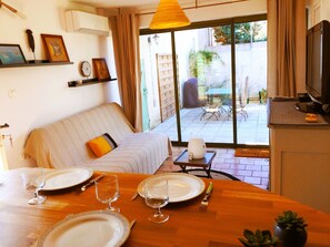 TV, DVD player - Mazet von Lola by Interhome (Saint-Rémy-de-Provence)