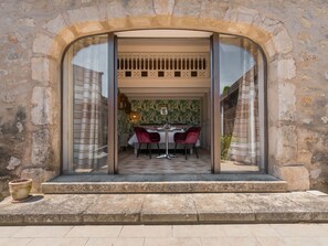 Exterior detail - Das Atelier im Mas Naste by Interhome (Eygalières)