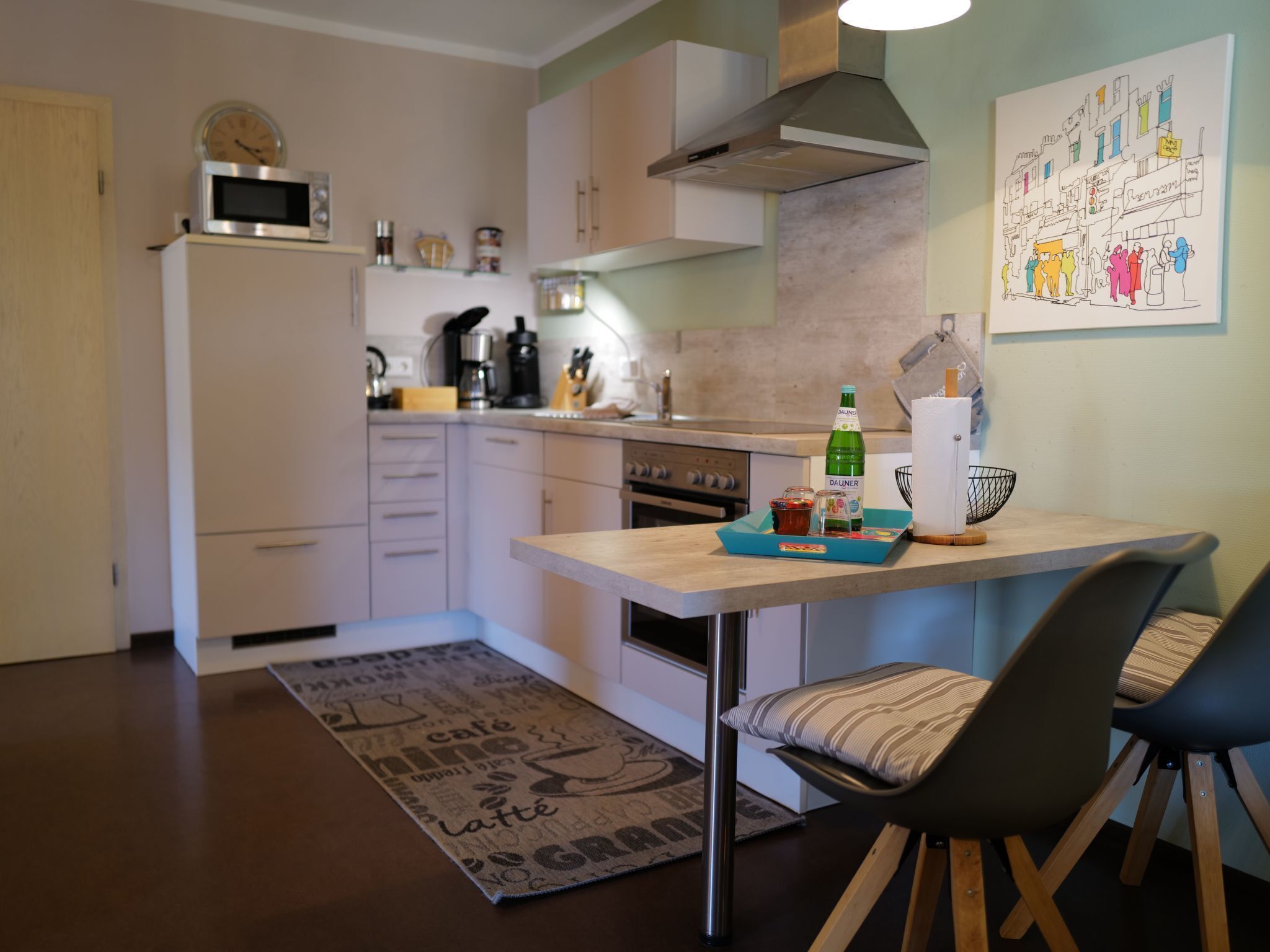 Kühlschrank, Mikrowelle, Ofen, Geschirrspüler