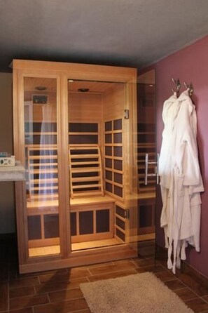 Sauna - Gartentraum-Ferienwohnung by Interhome (Pünderich)