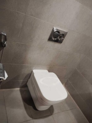 Comfort Studio, City View | Bathroom | Shower, hair dryer, towels, soap - The SB A Business Boutique Hotel (Hyderabad)