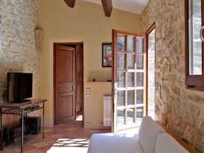 DVD player - Domaine "Suite Margot" mit Infinity-Pool by Interhome (Carnas)
