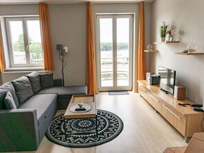 Fireplace - mit Blick auf das Wasser by Interhome (Rheinsberg)