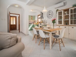 Dining - Chiara in Rogivici by Interhome (Poreč/Tar)