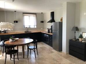 Fridge, cookware/dishes/utensils - Apartment  by Interhome (Cavillargues)
