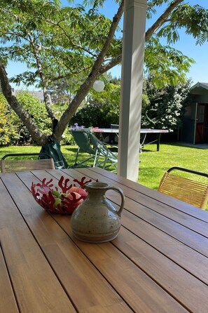 Outdoor dining - Vacation home  by Interhome (Pénestin)