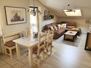 Living area - Bergschlössl in Oberaudorf by Interhome (Oberaudorf)