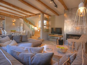 Fireplace, DVD player