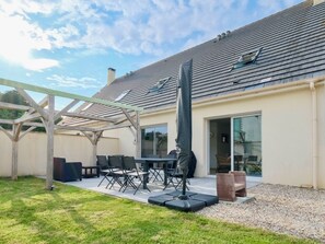 Outdoor dining - Haus "L'Oyat" mit Garten und Plancha by Interhome (Barneville Carteret)