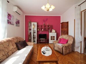 TV - Apartment Fero by Interhome (Dracevac)