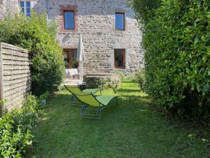 Property grounds - "Gîte de la Sienne" by Interhome (Saussey)