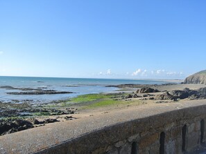 Beach - "Gîte de la Sienne" by Interhome (Saussey)