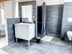 Towels - Les Chardons Bleus Sauna Jacuzzi Meerblick by Interhome (Pleubian)