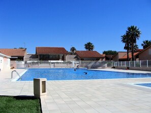 Pool - "Clos 371" by Interhome (Saint Cyprien)