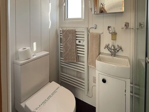 Towels - A perfect escape for couples seeking comfort, privacy, and scenic simplicity. (Temple Bruer)