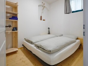 Room - Zum Hinteren Dornhahn - Ferien im Baudenkmal by Interhome (Schaffhausen)