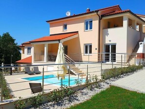 Pool - Villa "Marisol" mit Garten, Grill und Terrasse by Interhome (Pula/Banjole)
