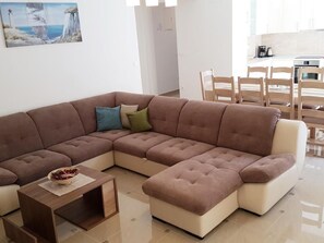 TV - Villa "Marisol" mit Garten, Grill und Terrasse by Interhome (Pula/Banjole)