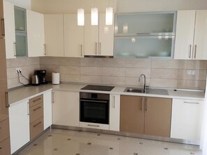 Fridge, microwave, oven, dishwasher - Villa "Marisol" mit Garten, Grill und Terrasse by Interhome (Pula/Banjole)