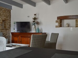 Interior - mit eigenem Garten und Grill by Interhome (Plonevez-Porzay)